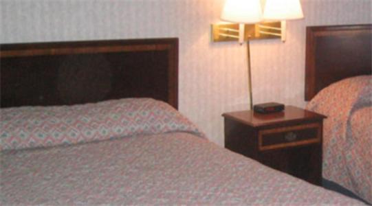 The Carolinian Inn Wilmington Habitación foto